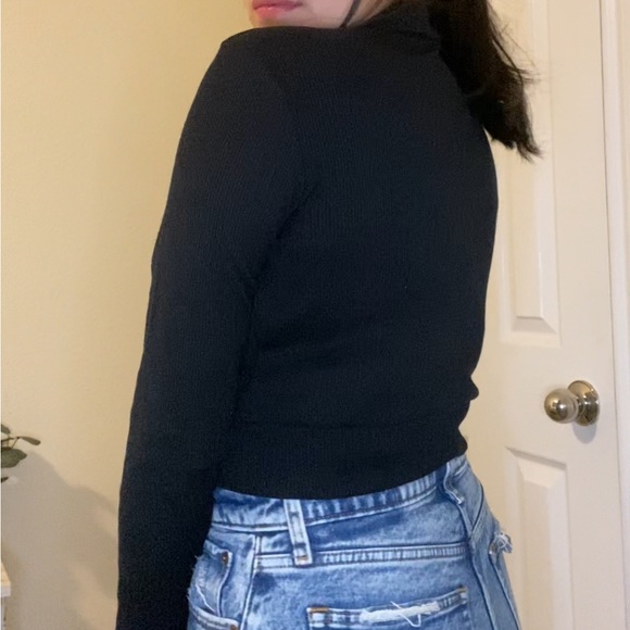 Altar’d State Cropped Long Sleeve - Picture 5 of 8